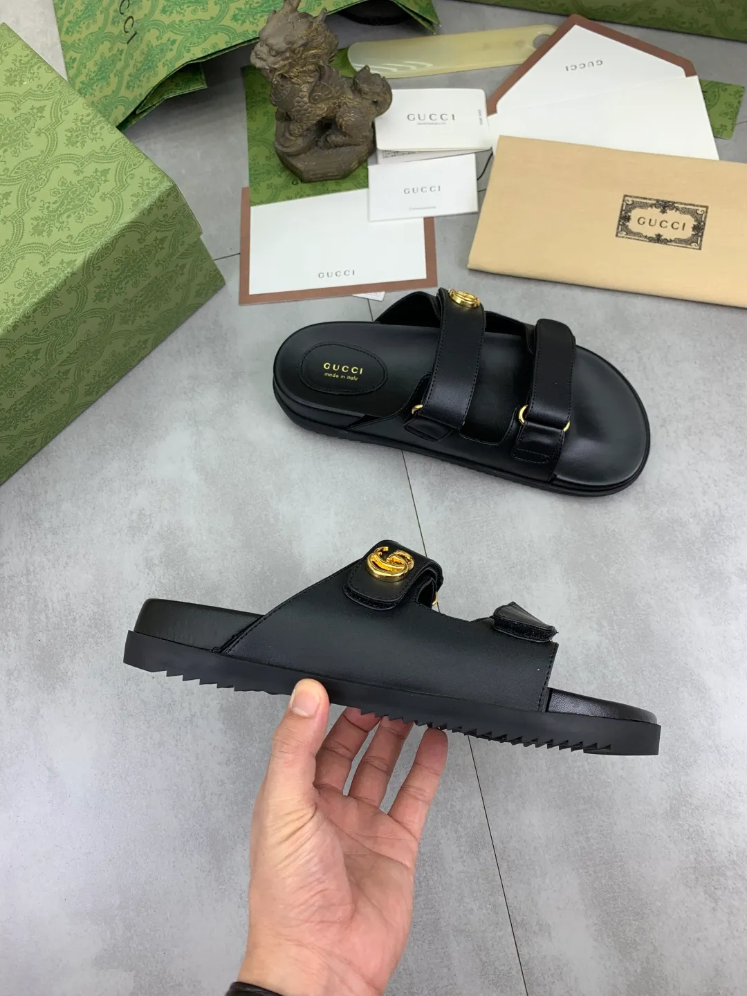 Men's Men's Shoes💰P440💰[New Style] High Version 🎁🎁🎁 GUCCI New Year of the Snake casual slippers, original official website, perfect workmanship, transmitting a kind of noble luxury, sublimating its definition of luxury in Gucci's high-end extraordinary craftsmanship. Original Gucci double G combination outsole, code number: 35-45, complete package